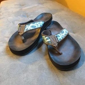 Tidewater flip flops 8/8.5